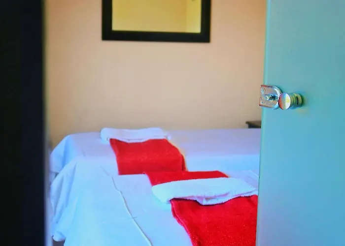 Seas Of Ships Guest House